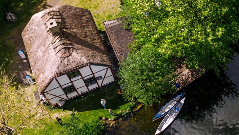 Slusehuset ved susåen dronefoto