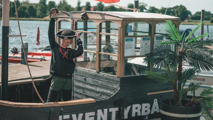 Eventyrbåde