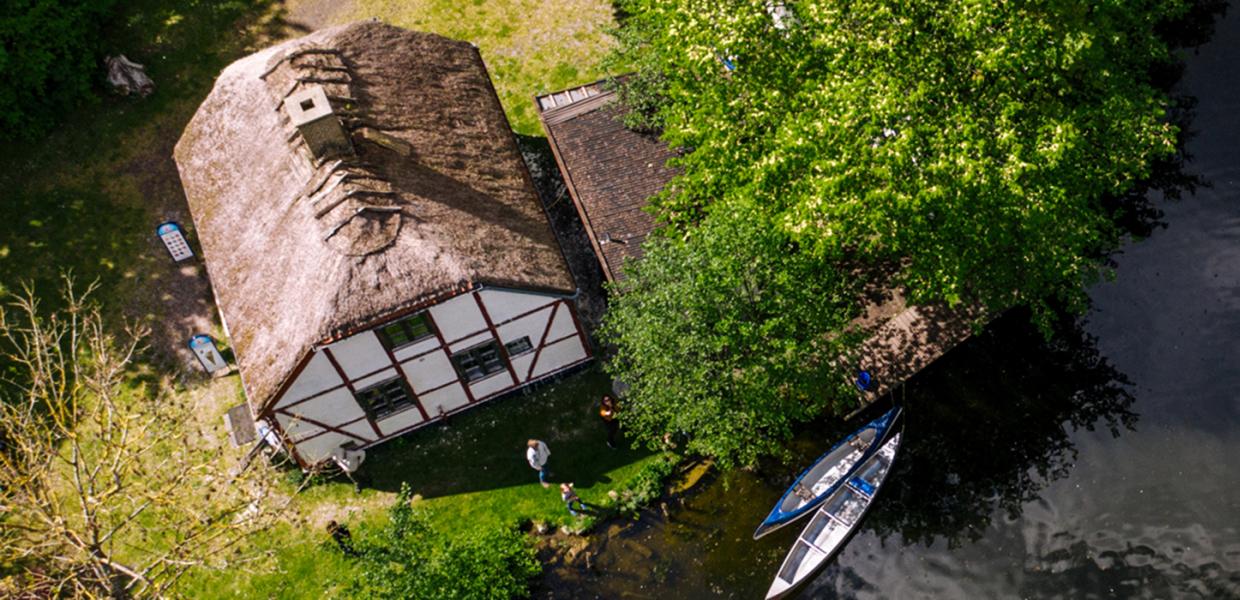 Slusehuset ved susåen dronefoto